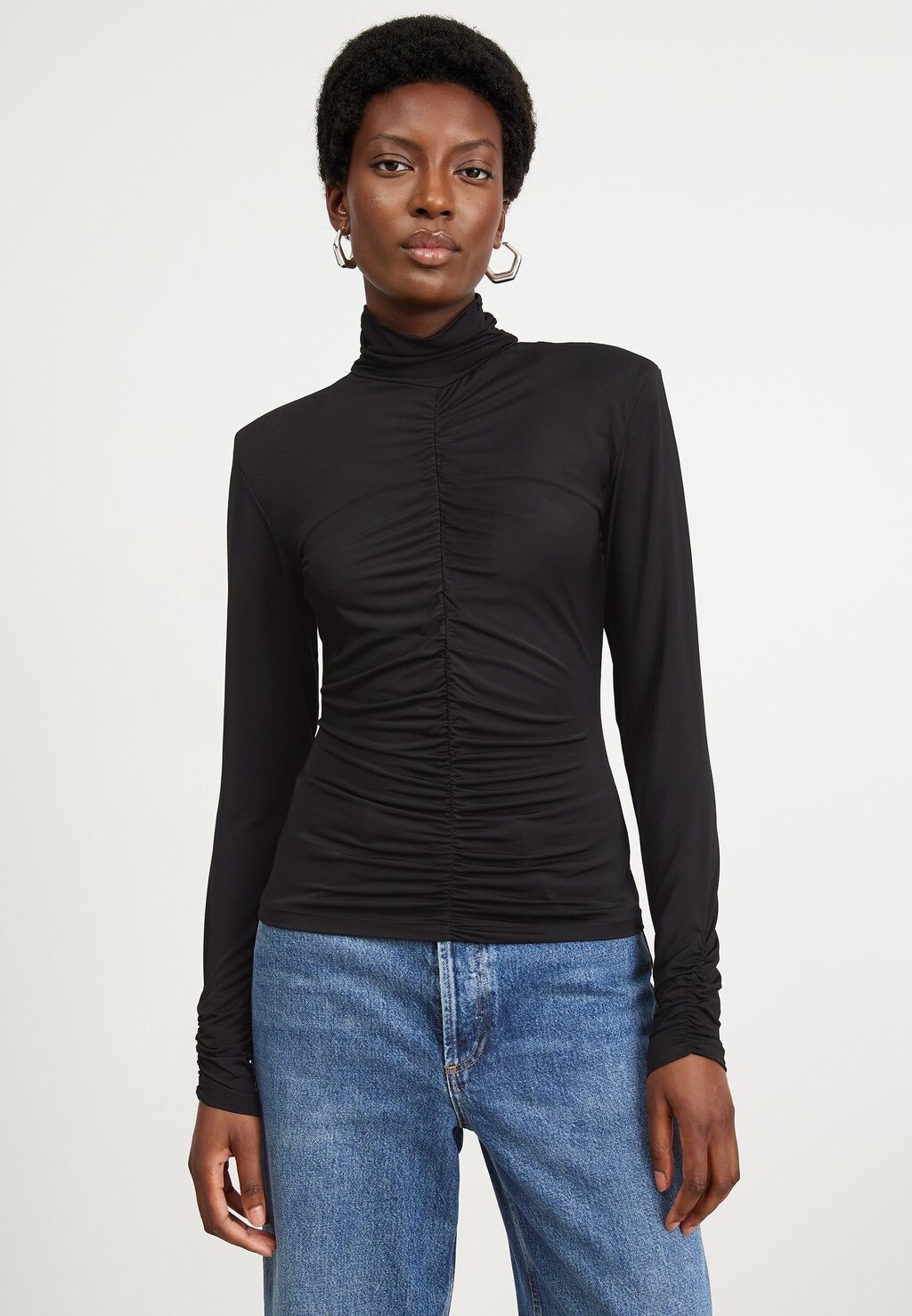 

Топ с длинными рукавами Gestuz ASHA ROLLNECK, черный