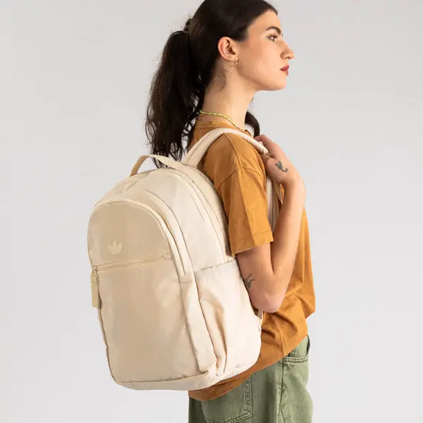 

Кроссовки adidas Originals Luna Backpack, цвет Wonder White