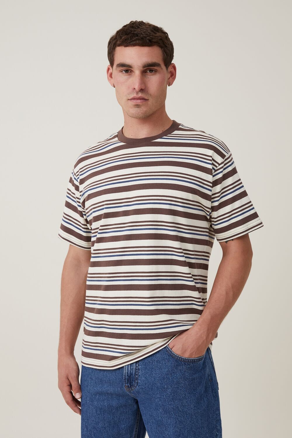 

Свободная футболка в полоску Cotton On