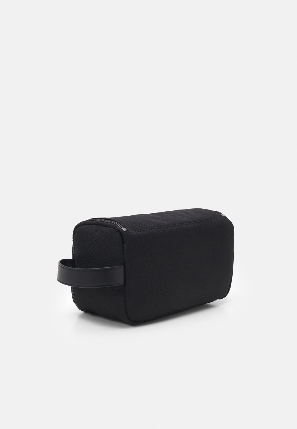 

Косметичка Remote Washbag Hanger Unisex Calvin Klein, черный