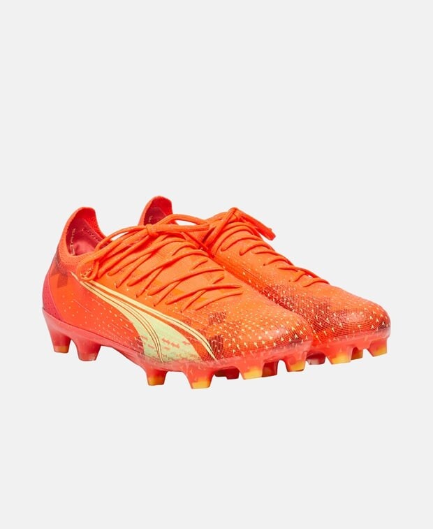 

Бутсы Puma, лосось