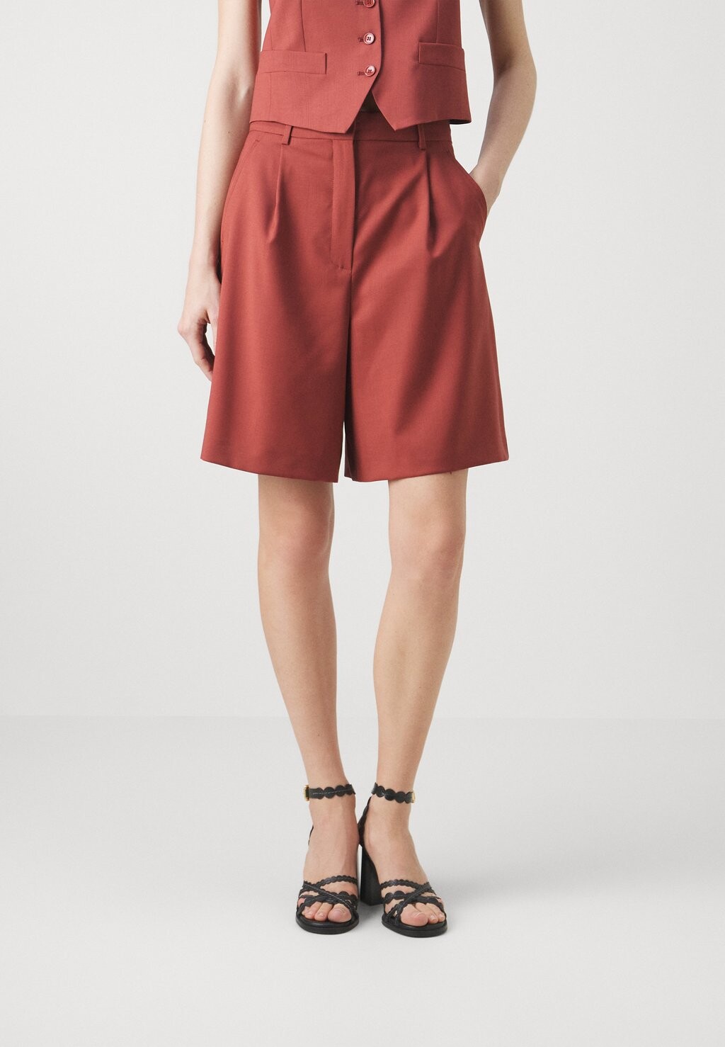 

Шорты Belbo WEEKEND MaxMara, цвет ruggine