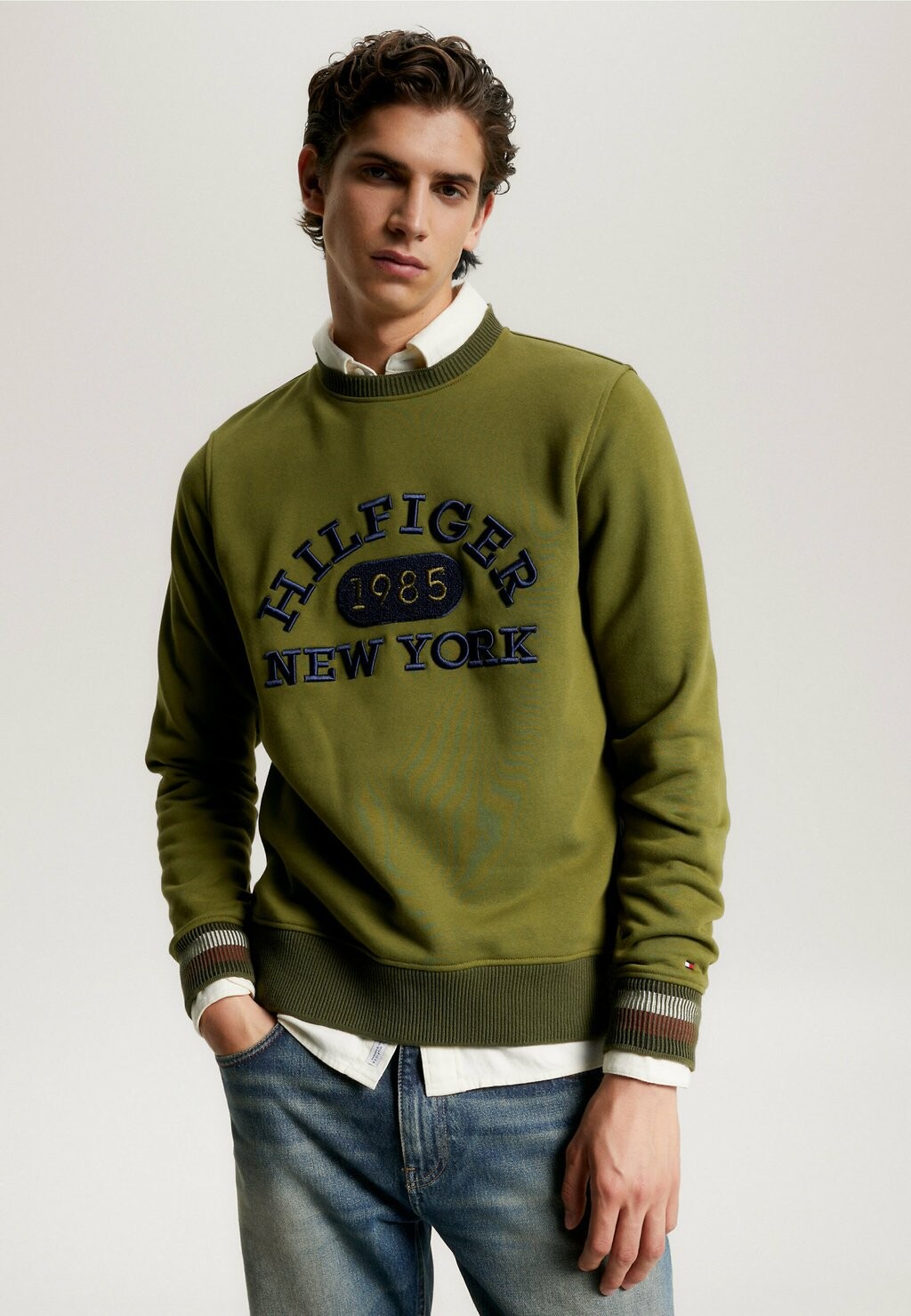 

Толстовка MONOTYPE COLLEGE LOGO Tommy Hilfiger, паттинг-зеленый