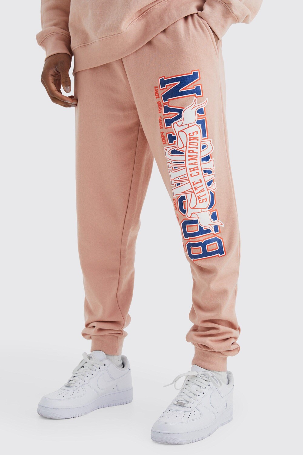 

Оверсайзные джоггеры brooklyn varsity Boohoo, розовый