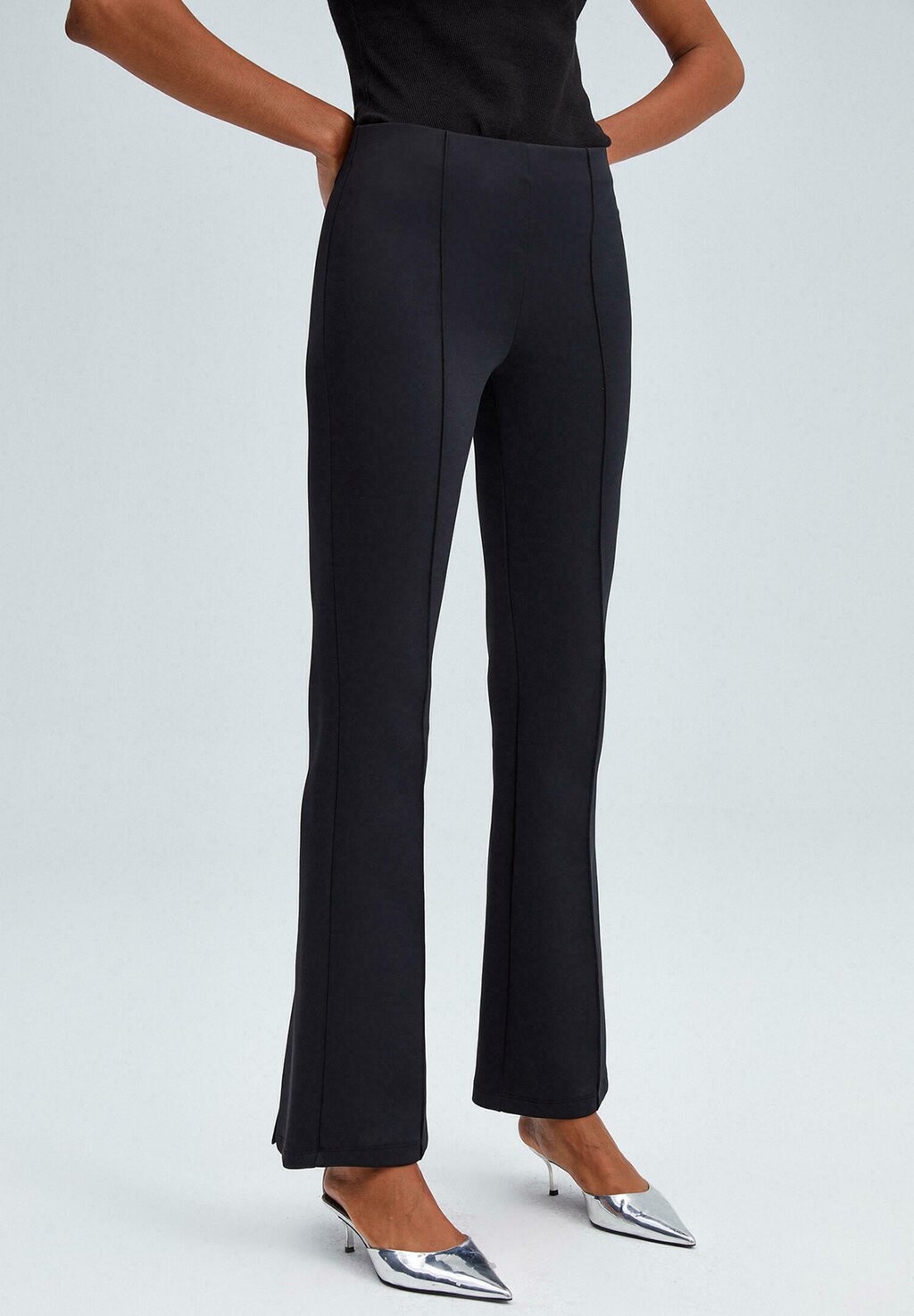 

Брюки High Waist Stitched Touché Privé, черный