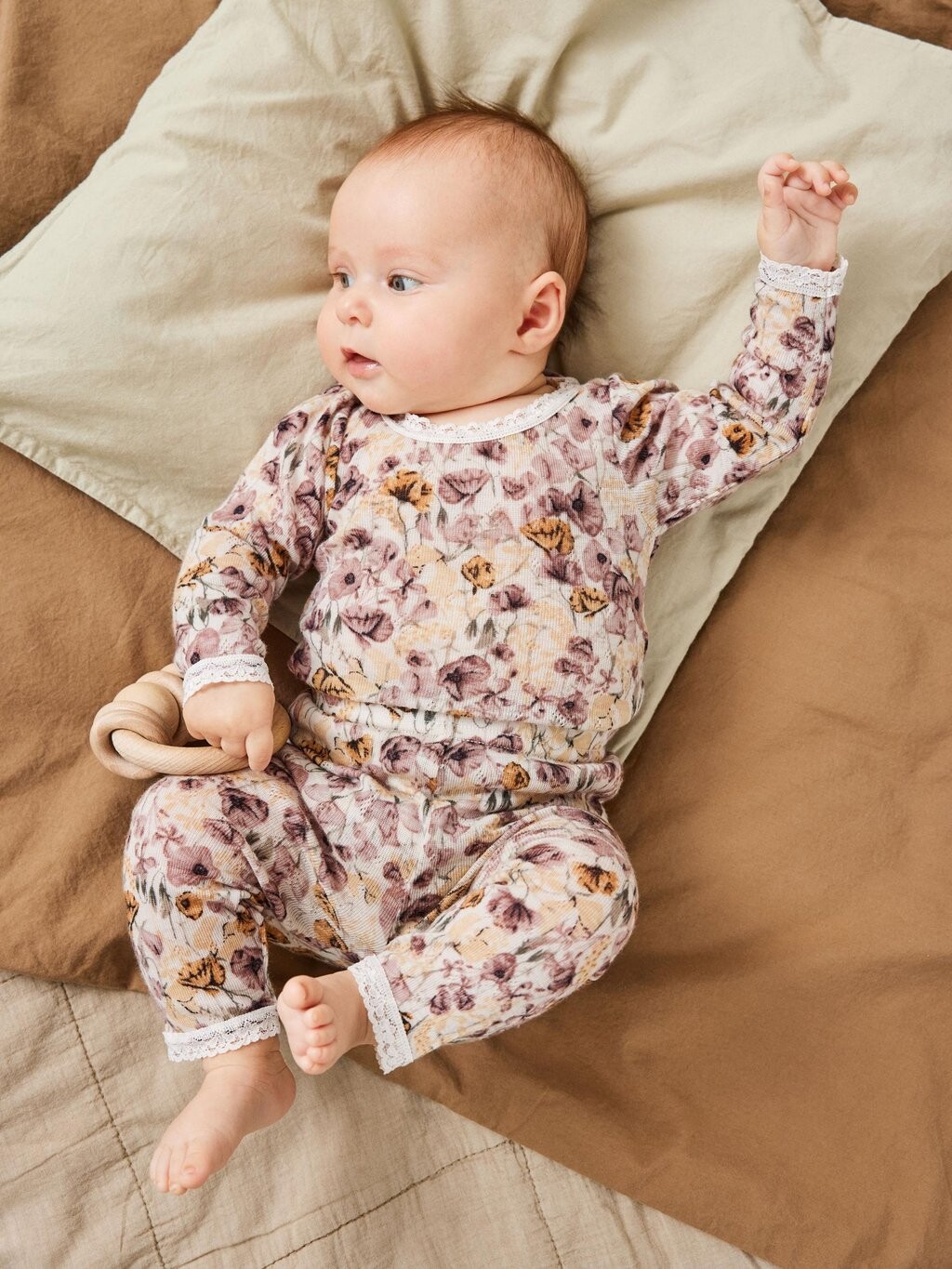 

Боди NEEDLE Name it, цвет moonbeam