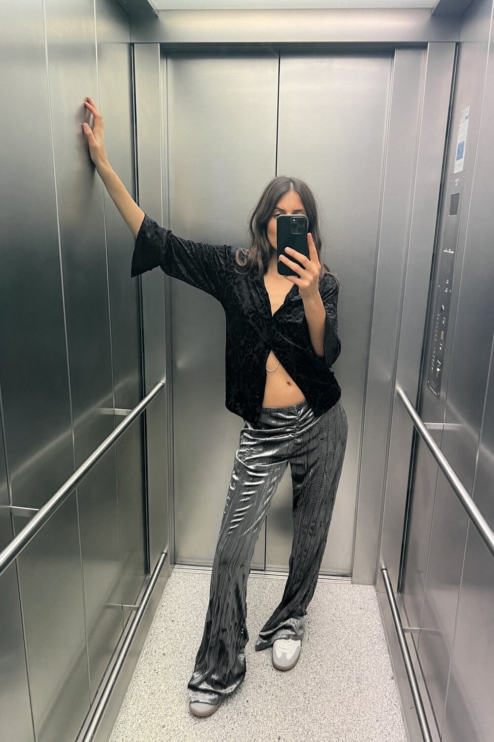 

Леггинсы из бархата с эффектом мятостей ZARA, темно-серый