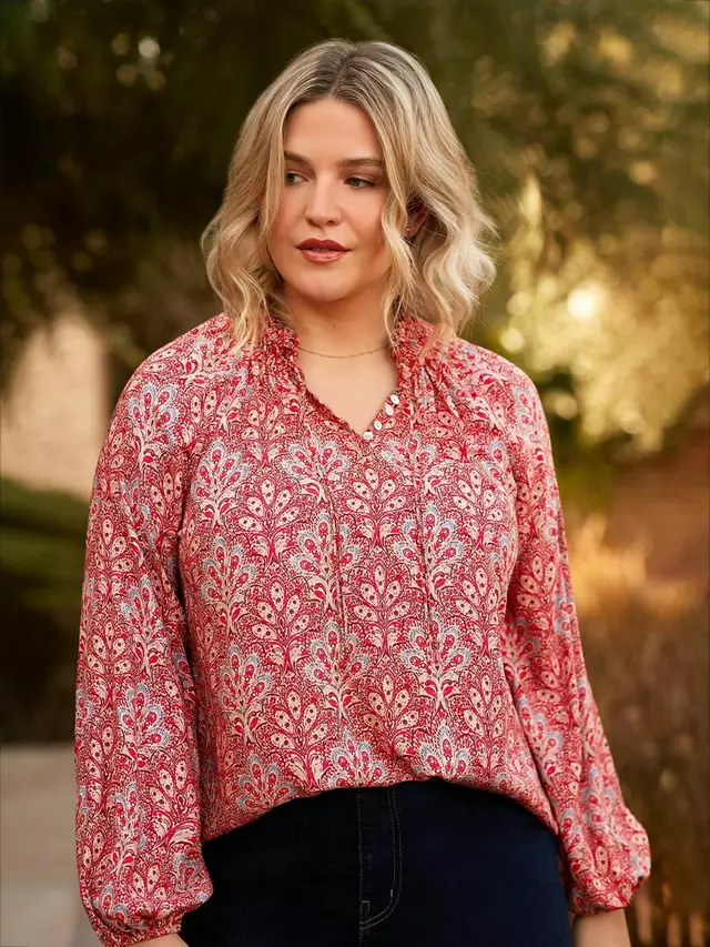 

Блуза Live Unlimited Curve Paisley Print, цвет red/paisley