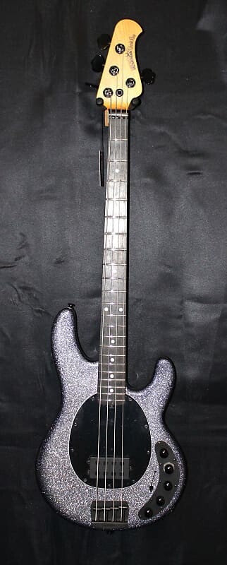 

Басс гитара Ernie Ball Music Man Dark Ray 4 2023 - Starry Night