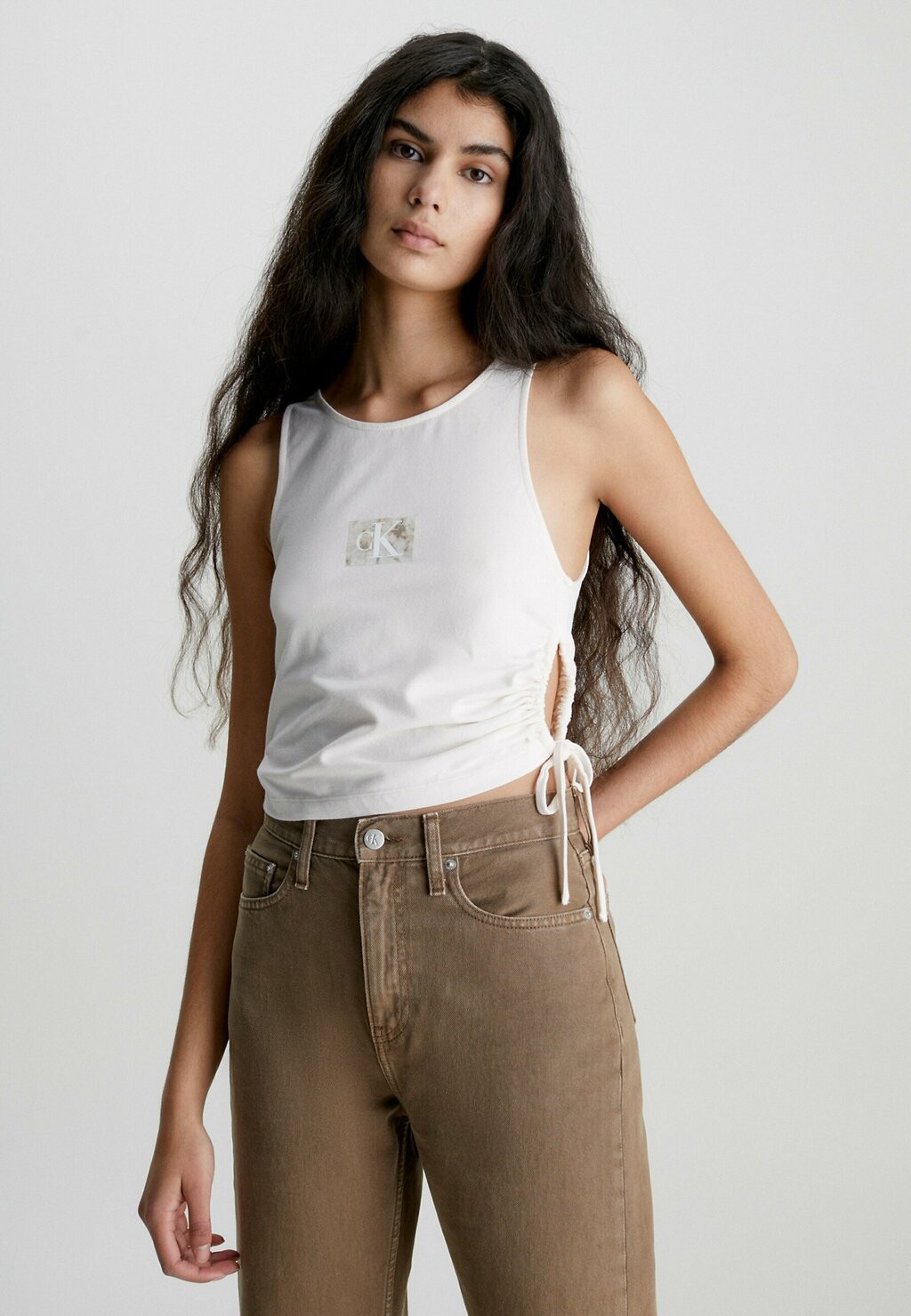 

Топ Calvin Klein Jeans
