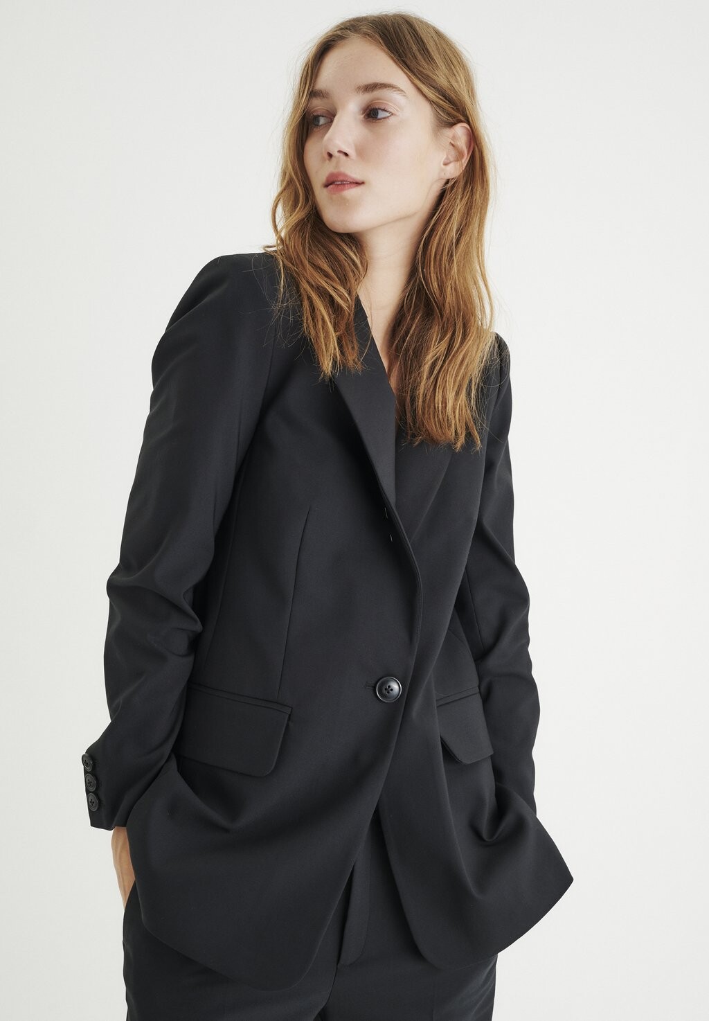 

Длинная куртка InWear, Черный