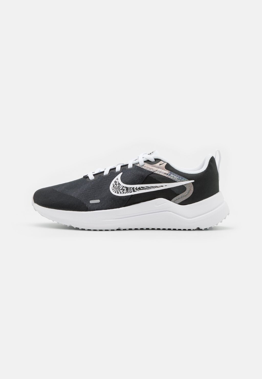 

Кроссовки Nike, черно-белый
