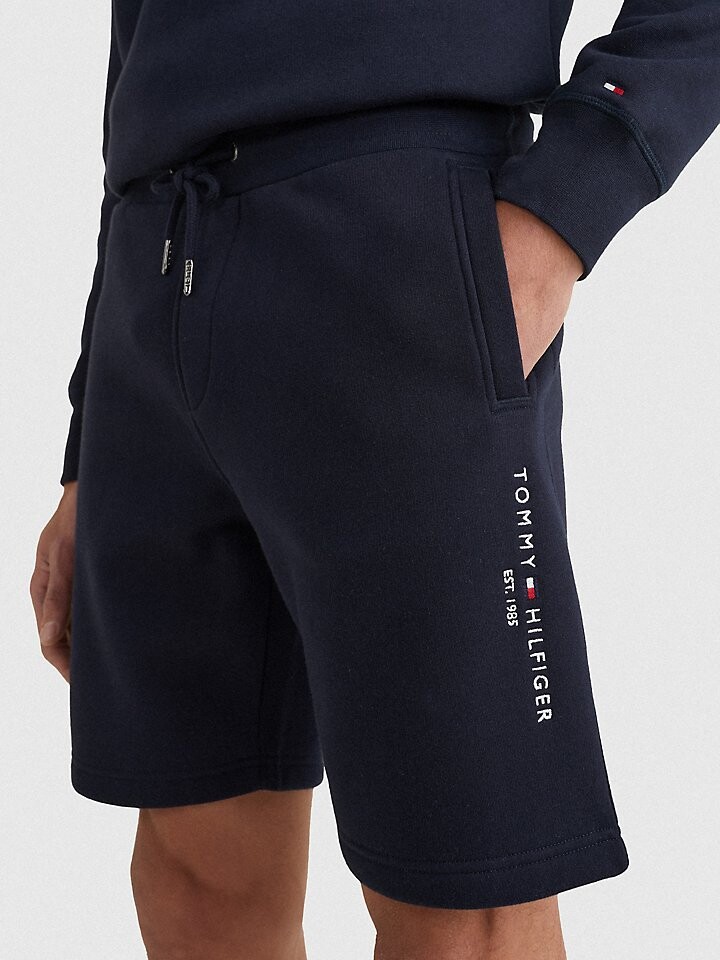 

Спортивные шорты с логотипом Tommy Hilfiger