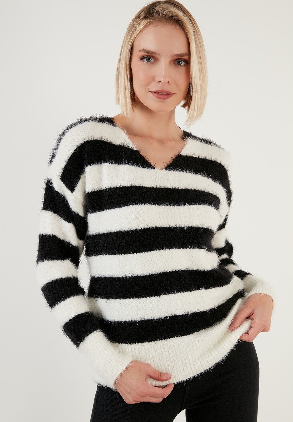 

Свитер LELA Regular Fit, черный, Черный;серый