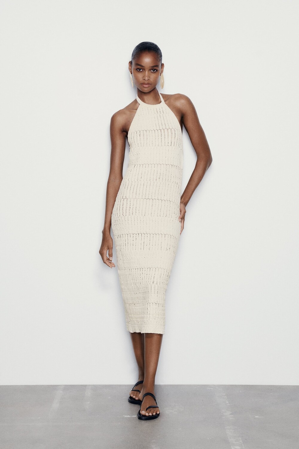 

Трикотажное платье Zara, экрю