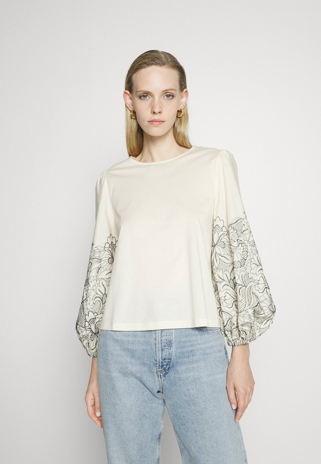 

Топ с длинными рукавами WEEKEND MaxMara