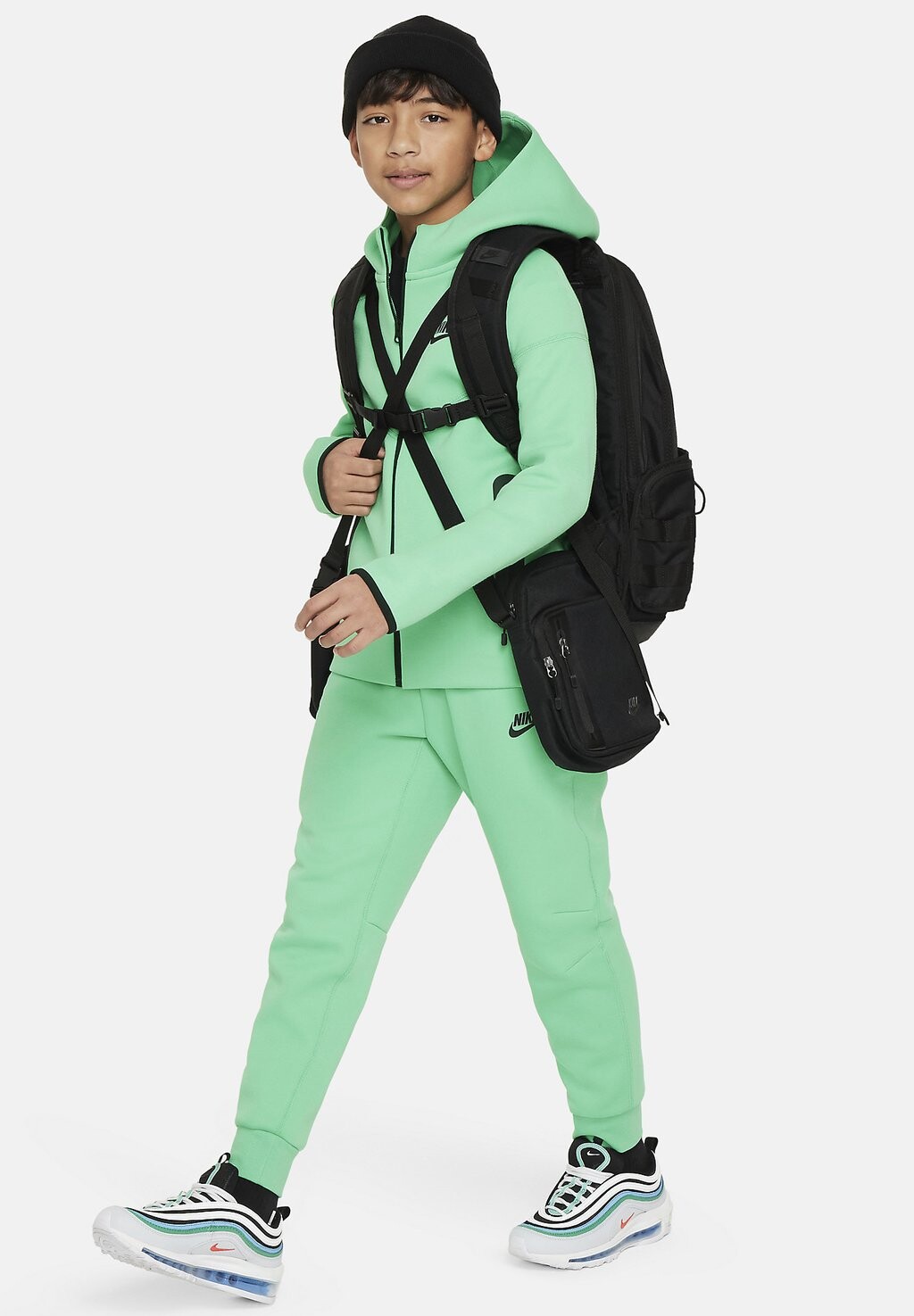 

Спортивные брюки TECH PANT Nike Sportswear, зеленый