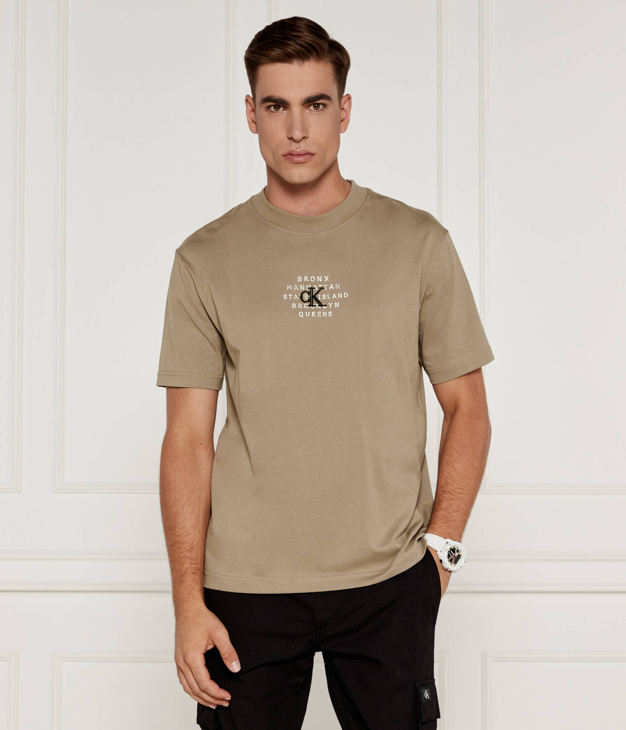 

Футболка CALVIN KLEIN JEANS Regular Fit, бежевый