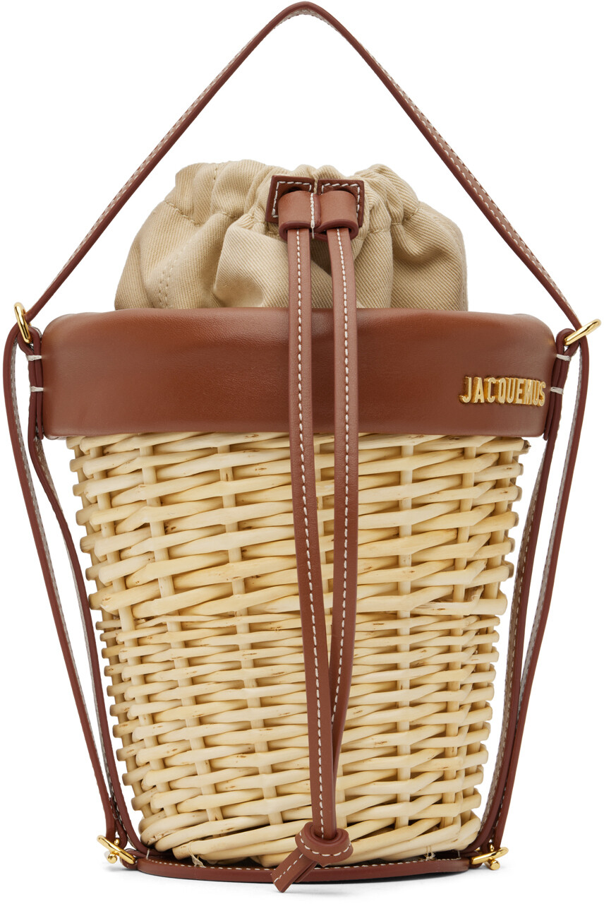 

Сумка Le Panier Seau бежевого цвета и Le Raphia Jacquemus