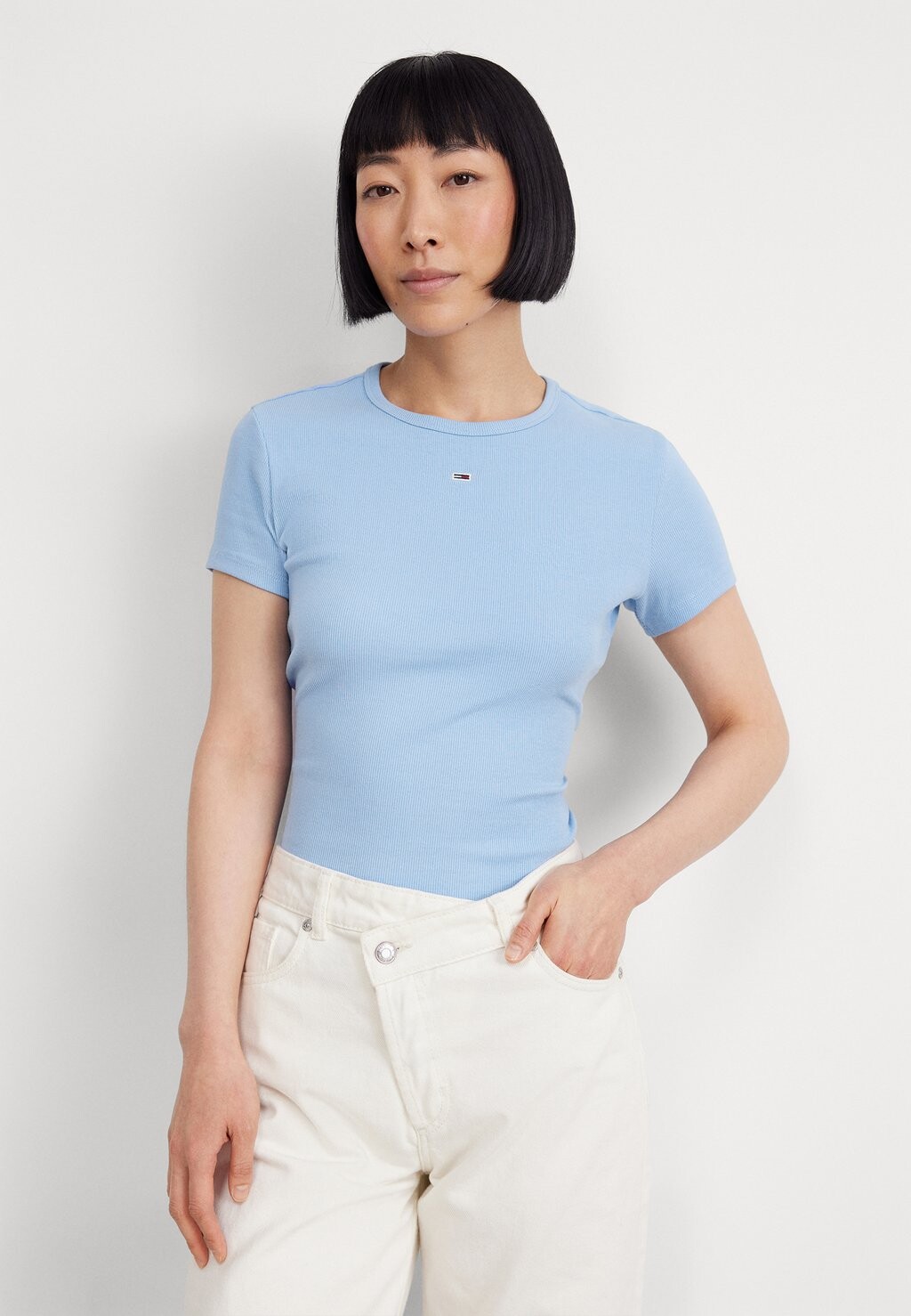 

Футболка базовая SLIM ESSENTIAL Tommy Jeans, цвет moderate blue