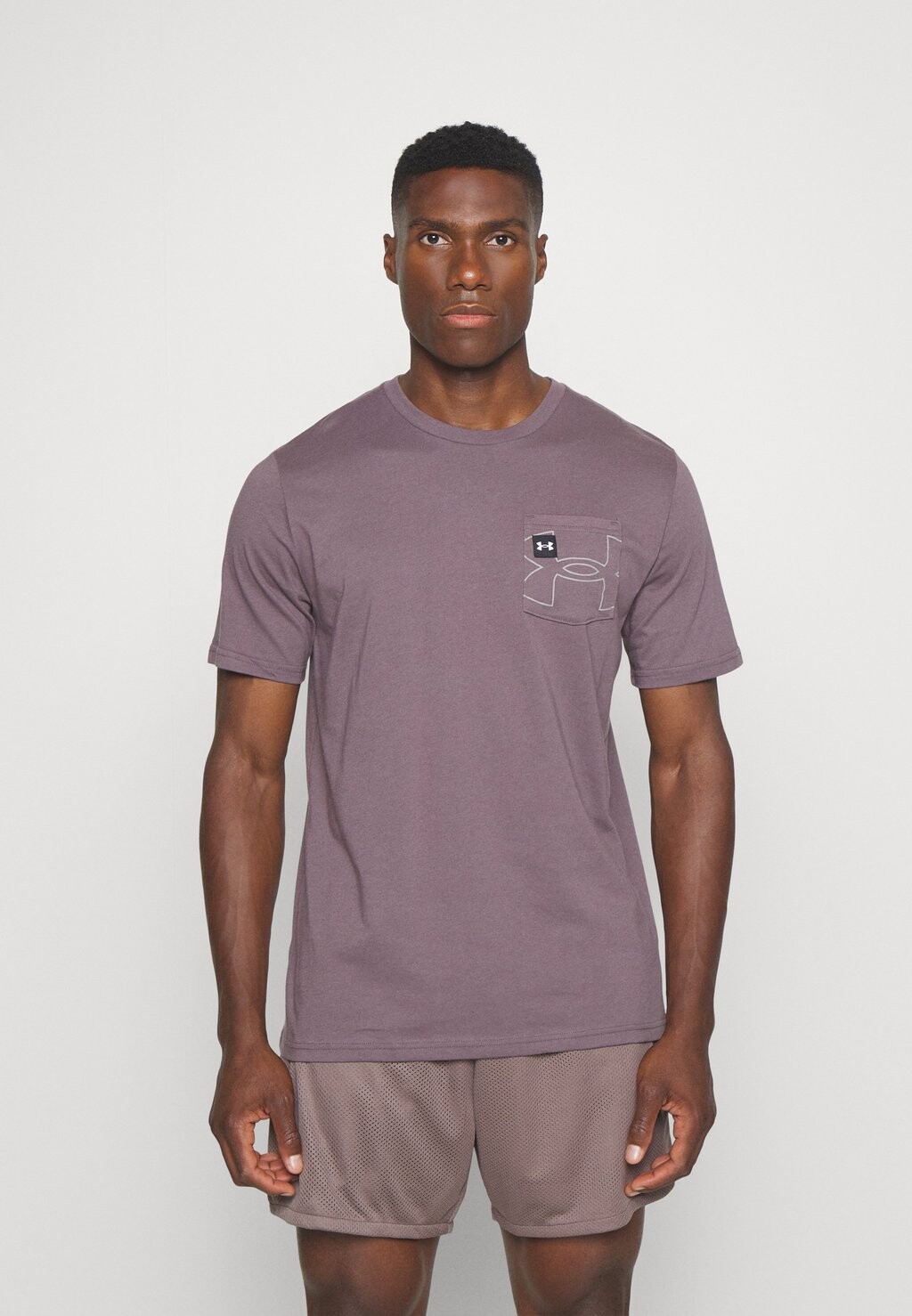 

Спортивная футболка ELEVATED CORE POCKET Under Armour, пепельно-серо-коричневый/оловянный