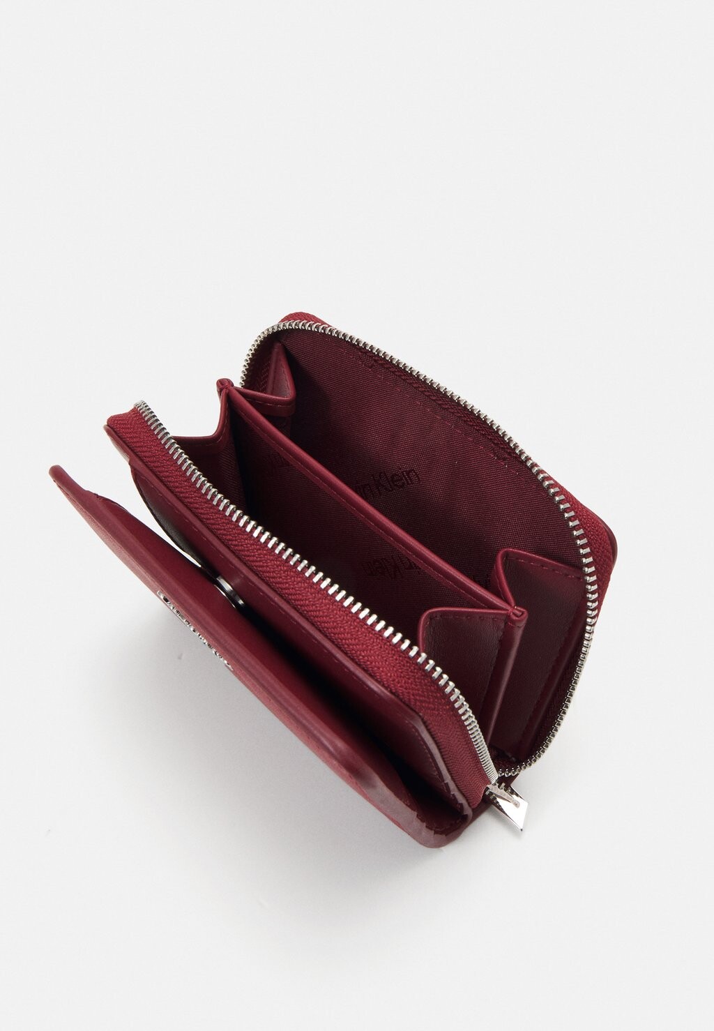 

Кошелек Must Medium Zip Around Wallet Calvin Klein, велосипедный красный