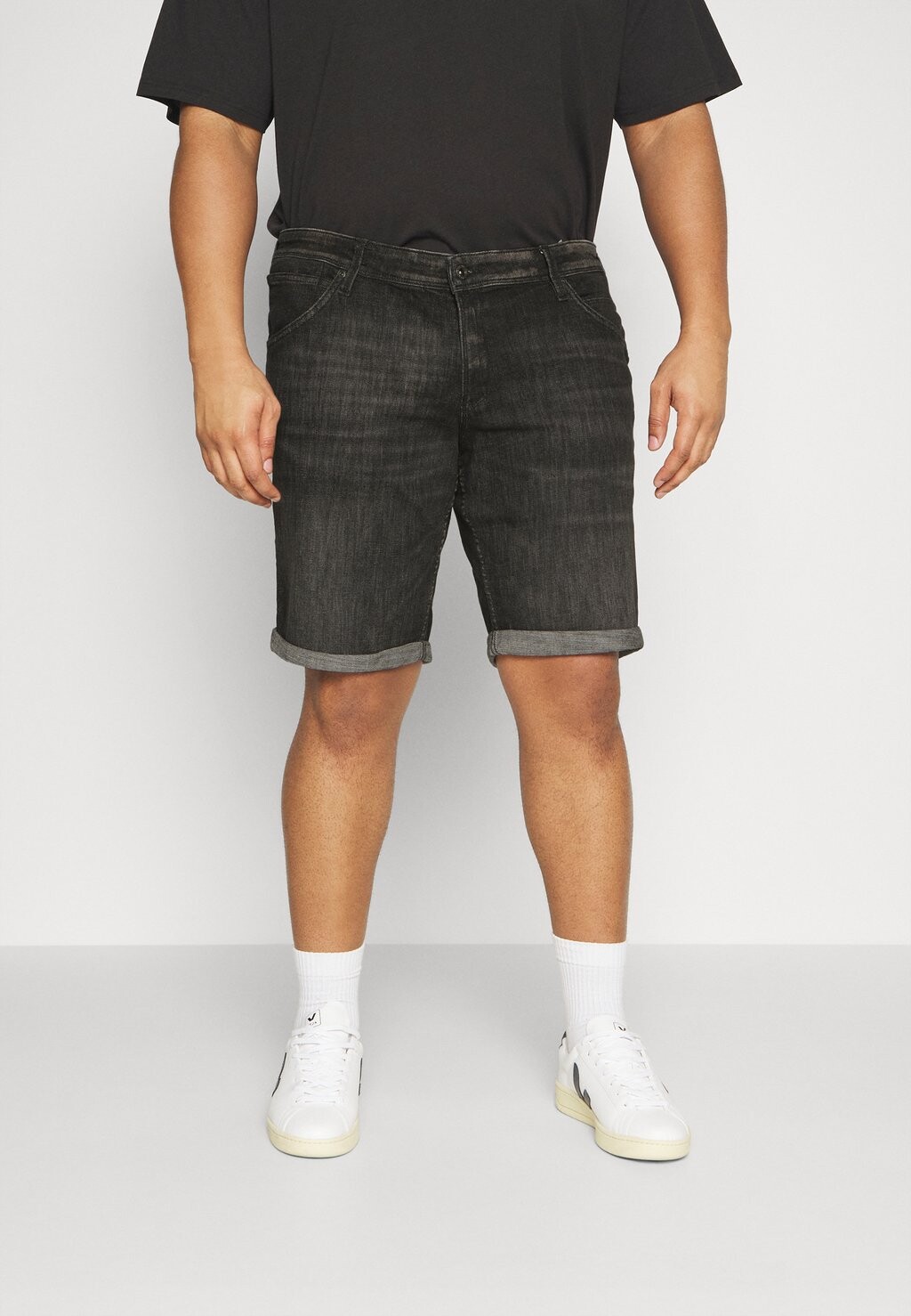 

Джинсовые шорты Jack & Jones