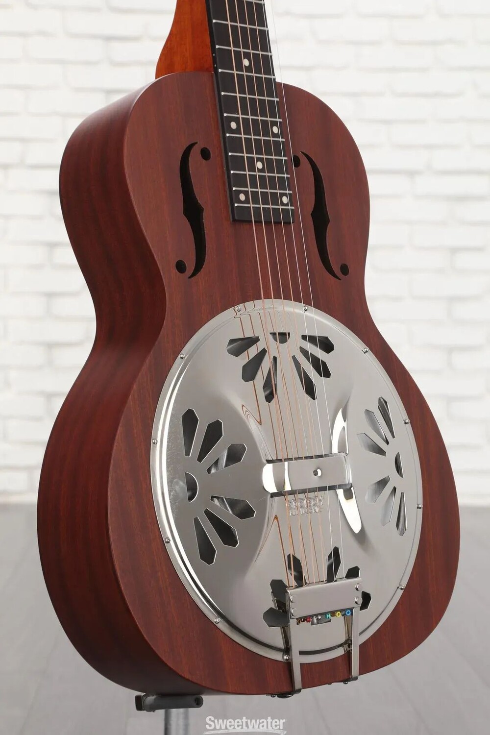 

Резонатор Gretsch G9210 с квадратным вырезом для товарного вагона - натуральное красное дерево