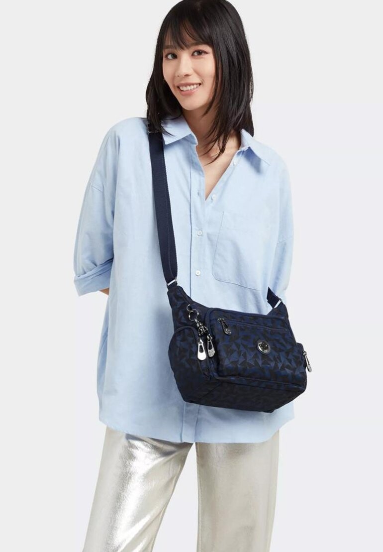 

Сумка через плечо GABBIE S Kipling, цвет endless navy jacquard