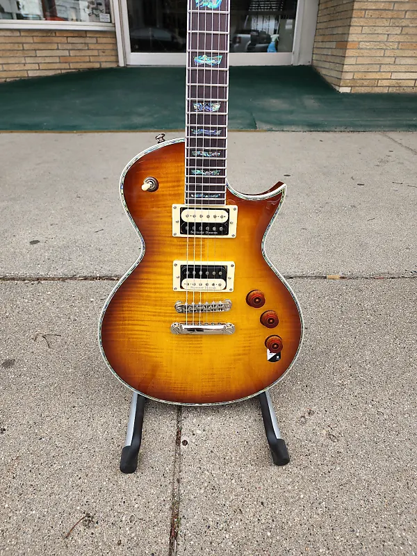 

Электрогитара ESP LTD EC-1000 Amber Sunburst