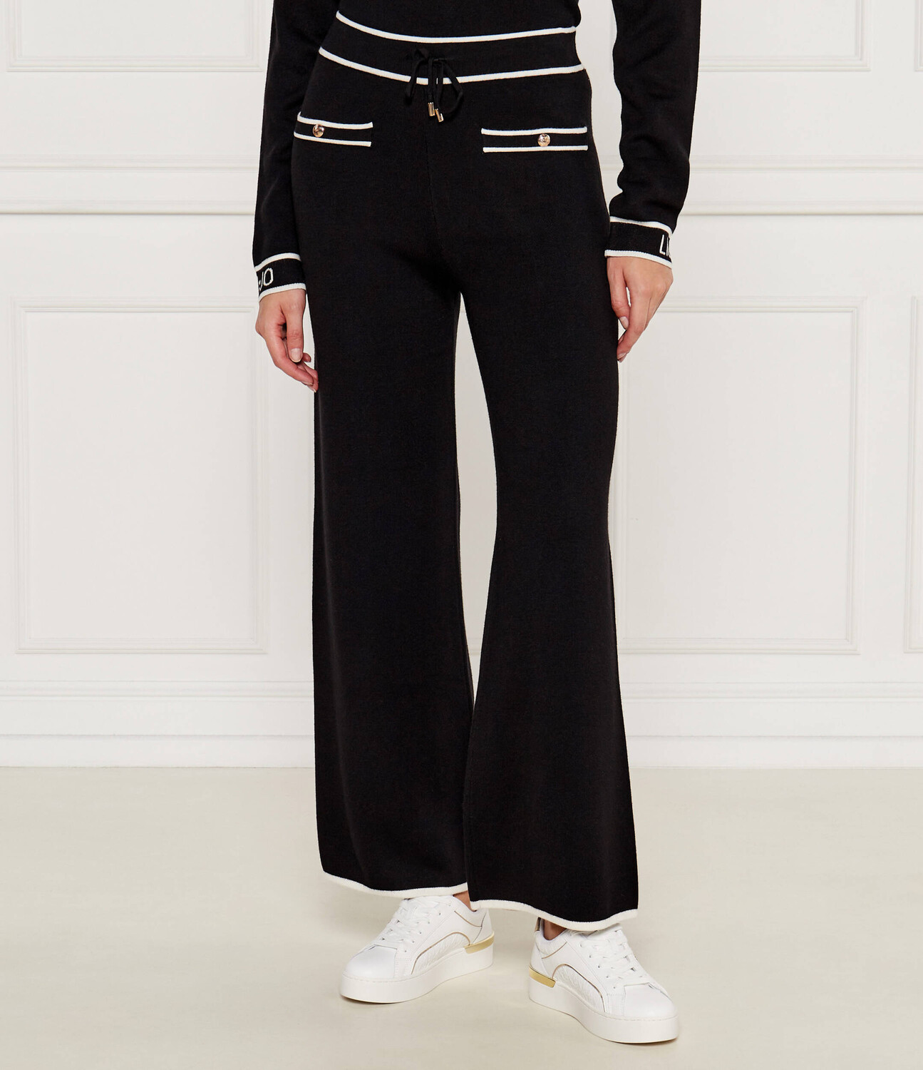 

Брюки Liu Jo Sport Regular Fit, черный