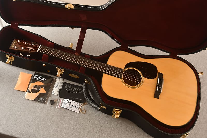 

Акустическая гитара Martin Custom Shop D 18 Style Adirondack Sinker Mahogany #2717046