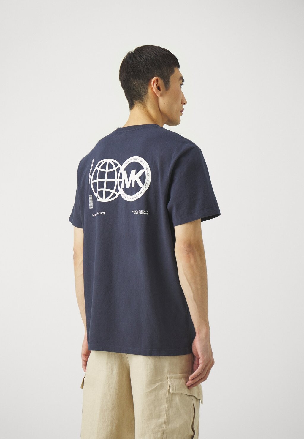 

Футболка с принтом GLOBAL RECYCLED TEE Michael Kors, темно-синий