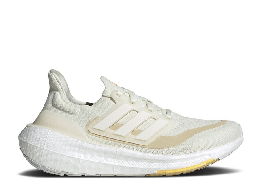 

Кроссовки adidas Wmns Ultraboost Light 'Ivory Crystal Sand', кремовый