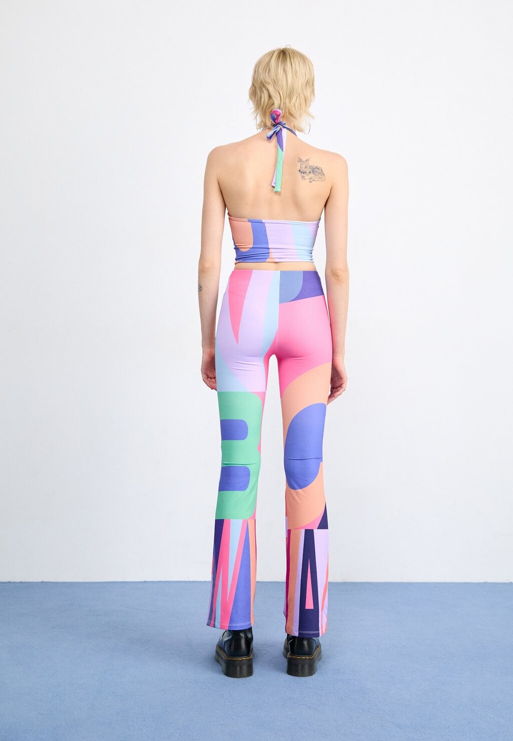 

Брюки Wild Letters Flare Pants On Vacation, разноцветные