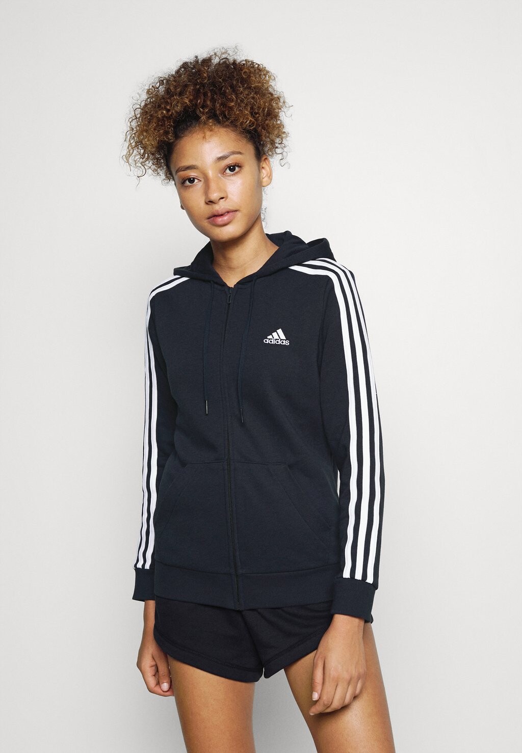 

Толстовка на молнии Adidas