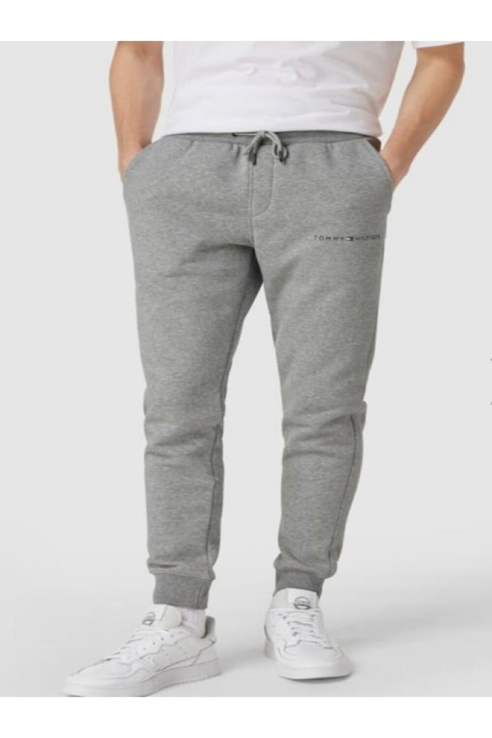 

Спортивный костюм Tommy Hilfiger