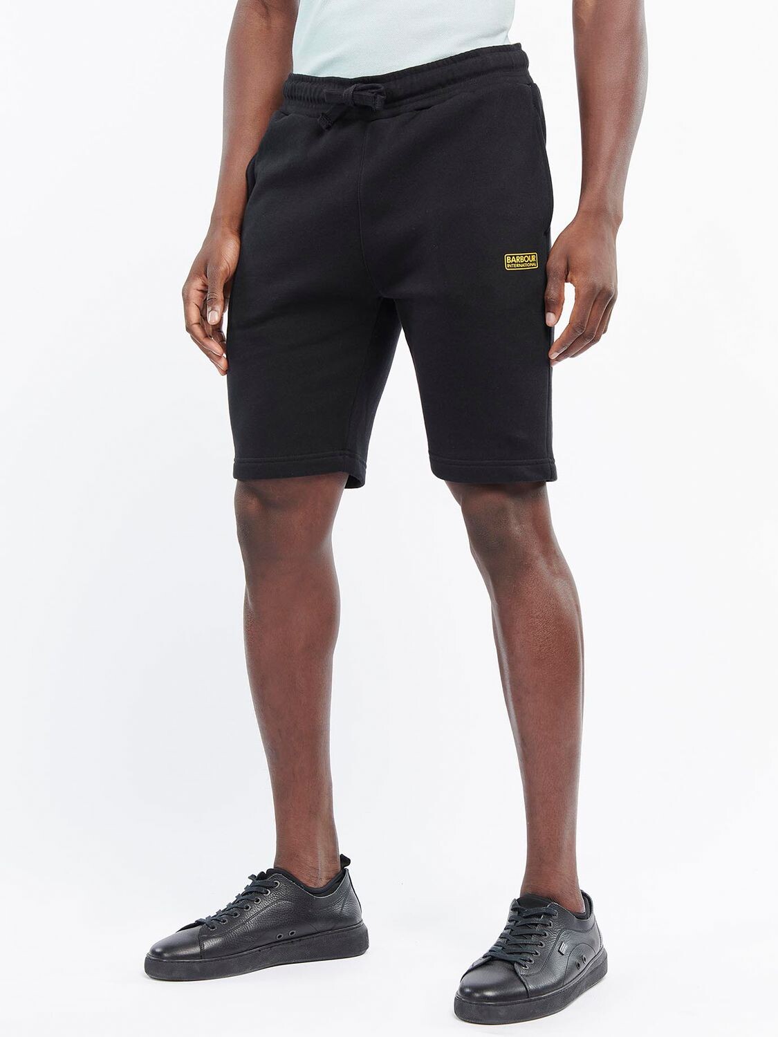 

Спортивные шорты Barbour International, черные