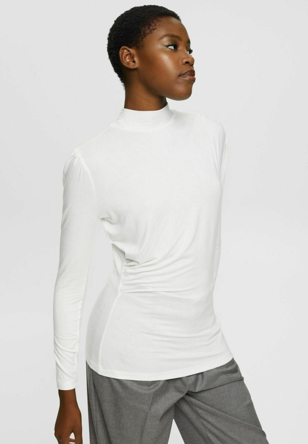 

Топ с длинными рукавами Esprit