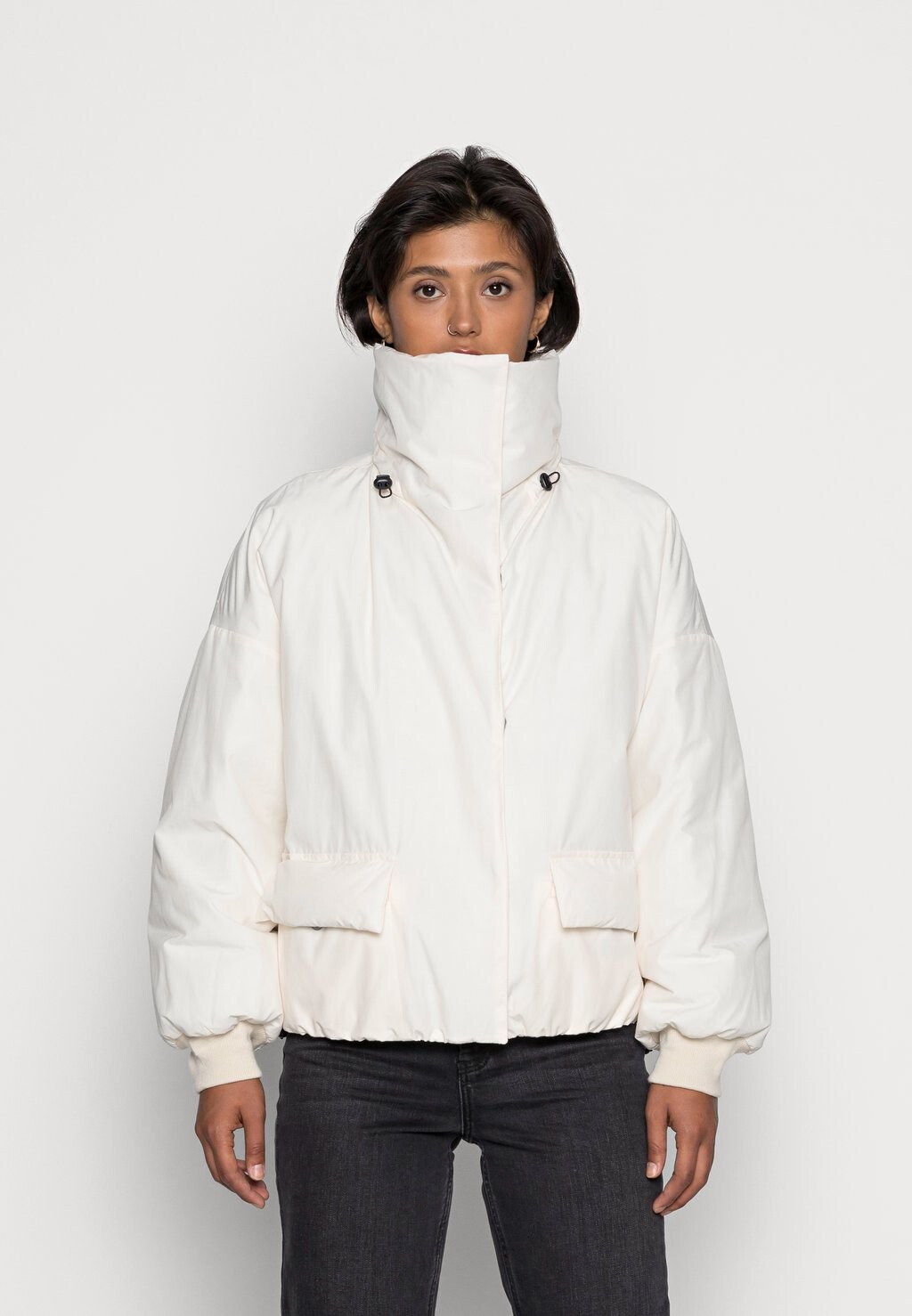 

Пуховик Levi's, Серый