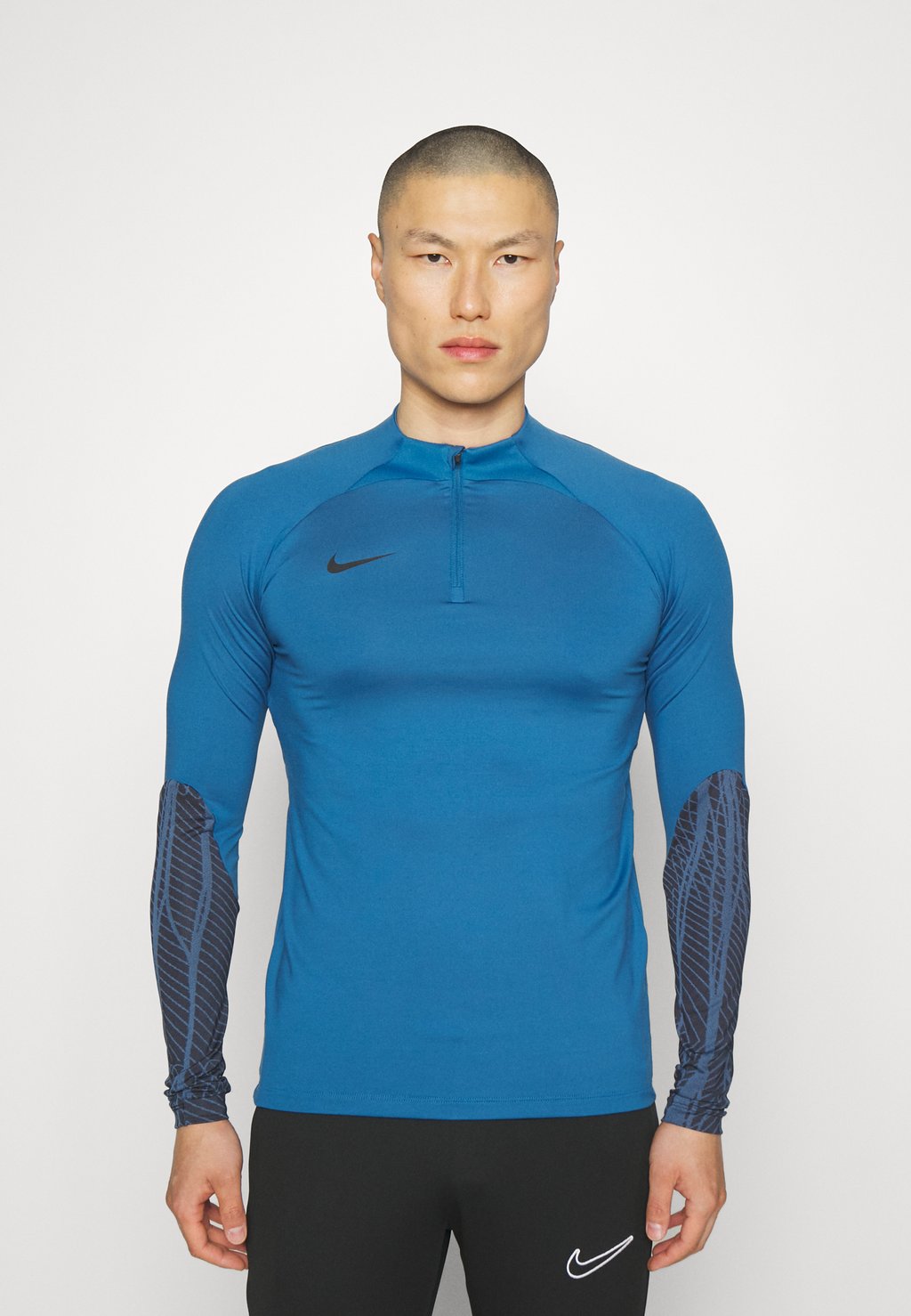 Футболка с длинным рукавом M NK DF STRK DRIL TOP Nike, индустриальный синий черный белый
