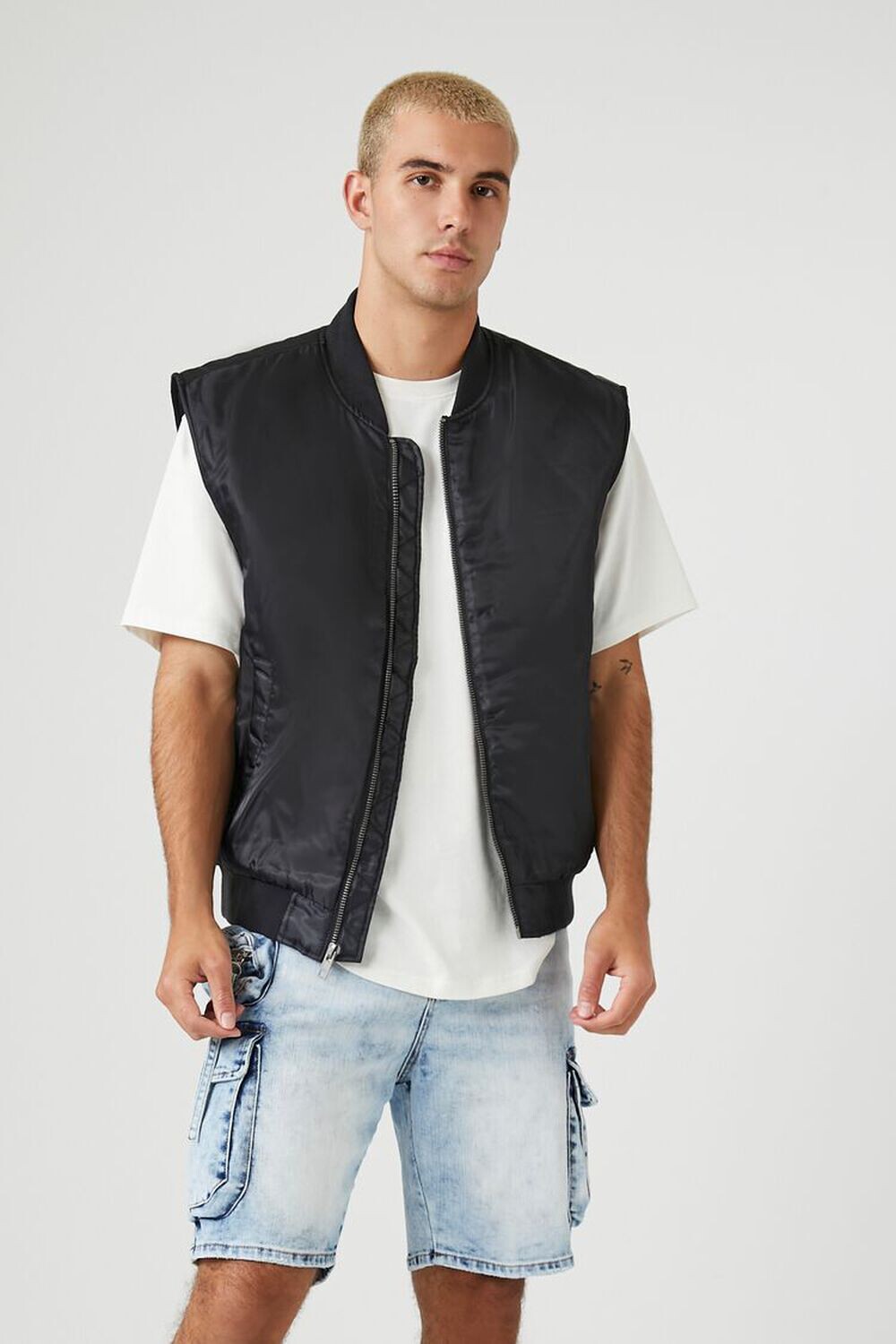 

Джинсовые шорты карго Forever 21, деним