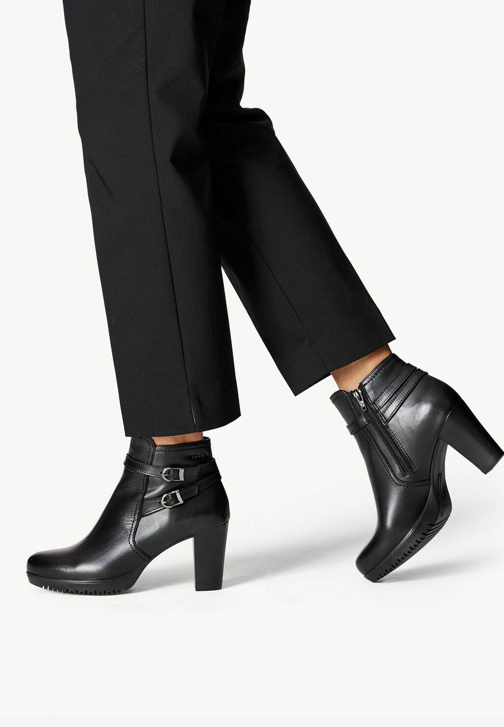 

Ботинки Tamaris, цвет black leather