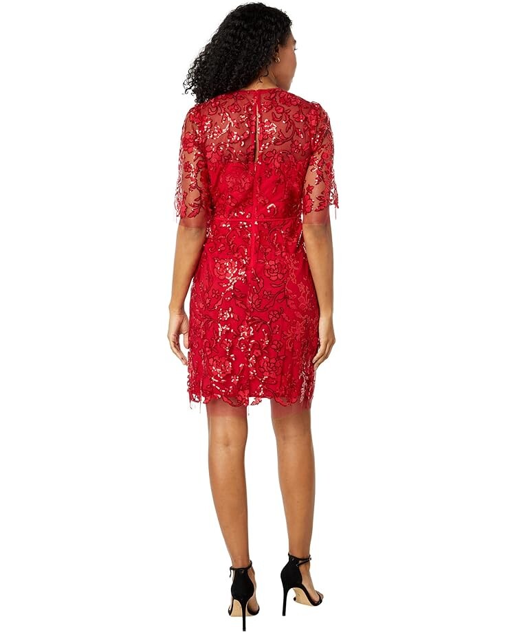 

Платье Maggy London Short Sequin Dress with Mid Length Flare Sleeves and High Neckline, цвет Samba