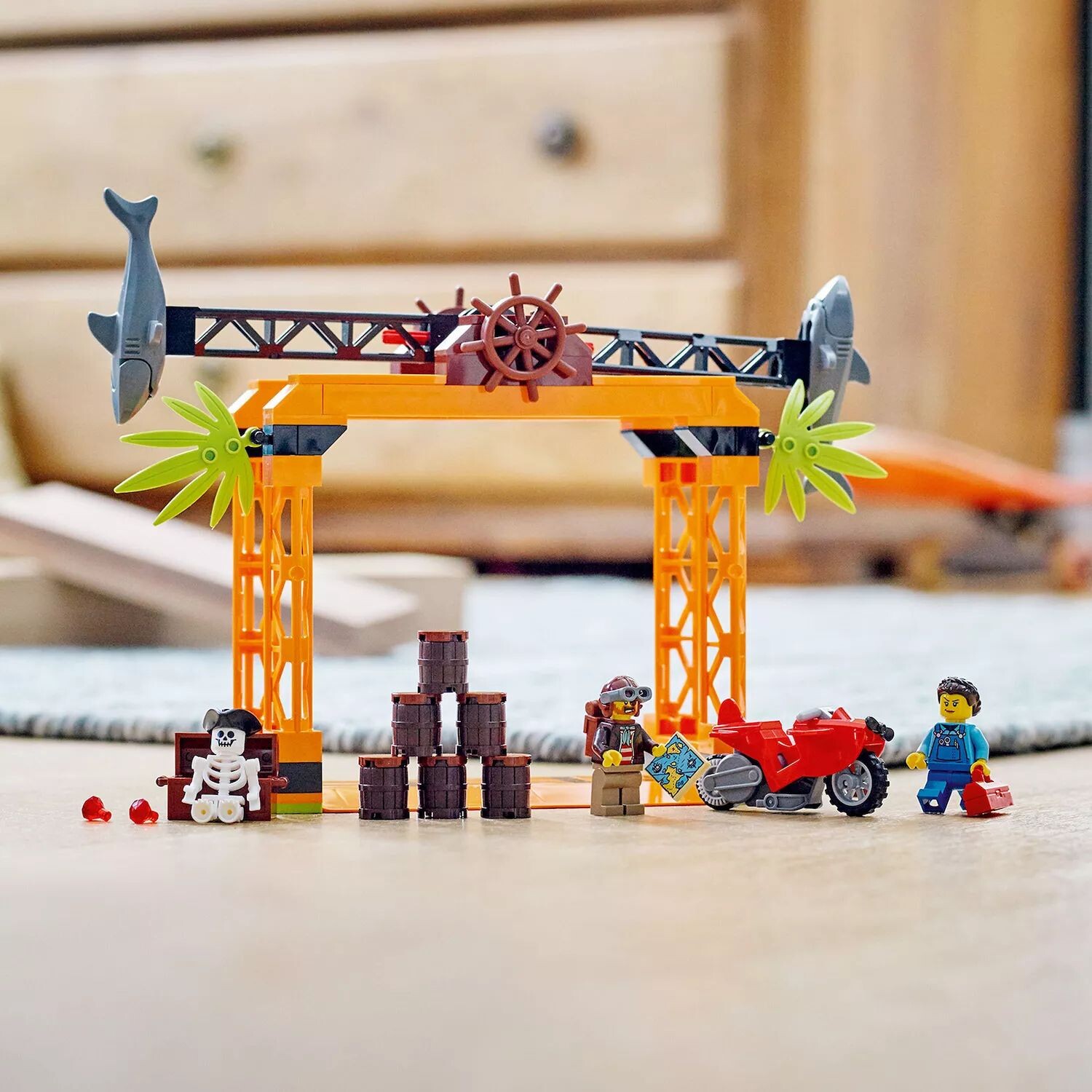 

Конструктор LEGO City The Shark Attack Stunt Challenge 60342 (122 детали) LEGO