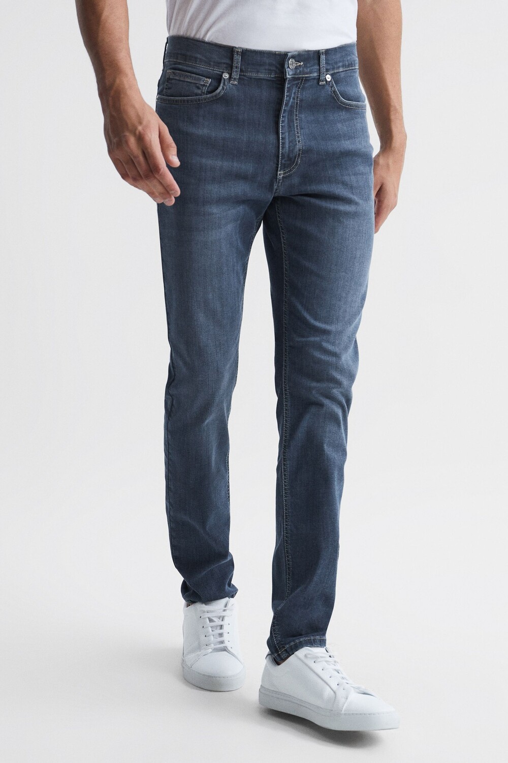 

Трикотаж приталенного кроя с выцветшим эффектом James Jeans Reiss, синий