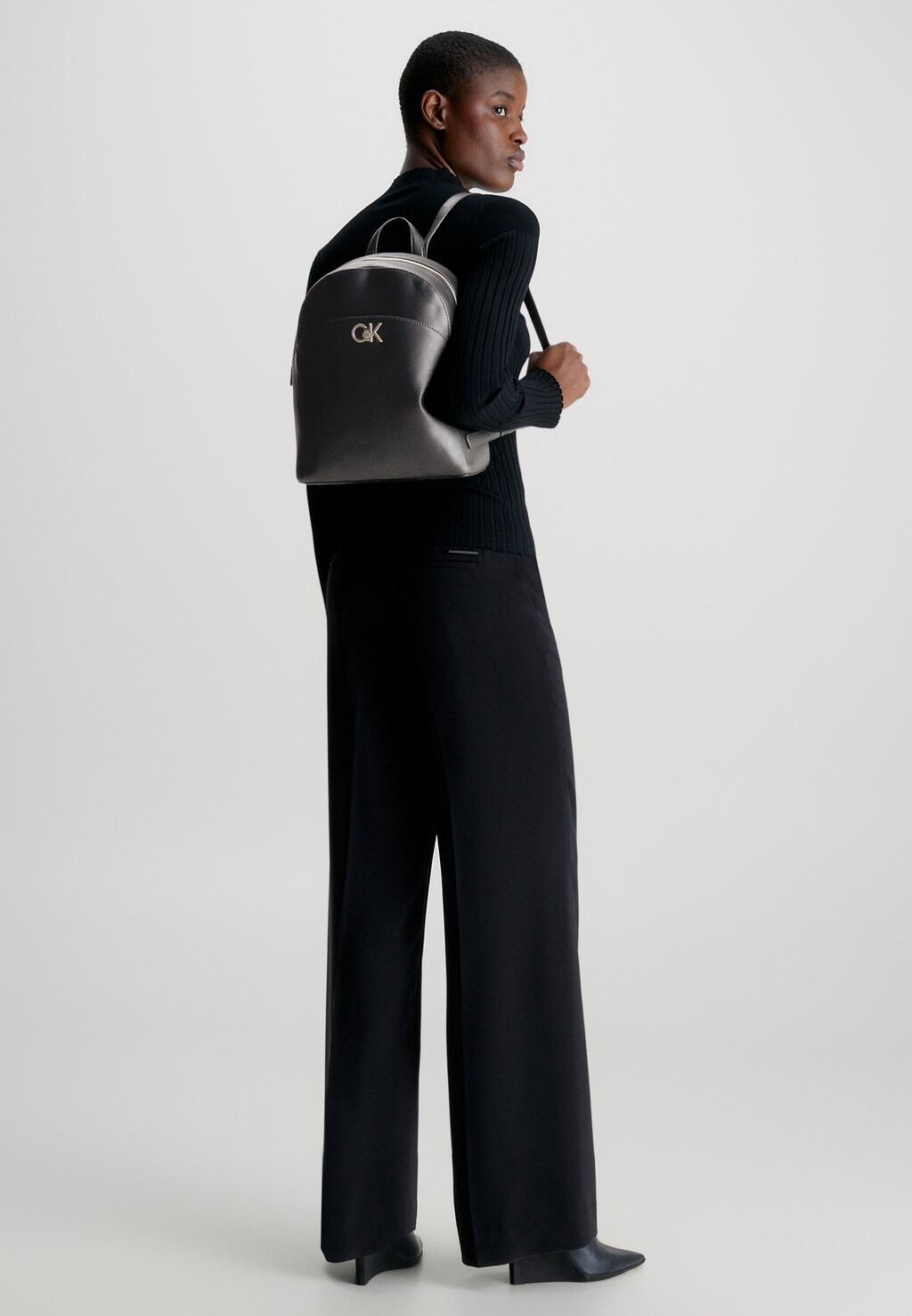 

Рюкзак Re-Lock Domed Calvin Klein, цвет ck black