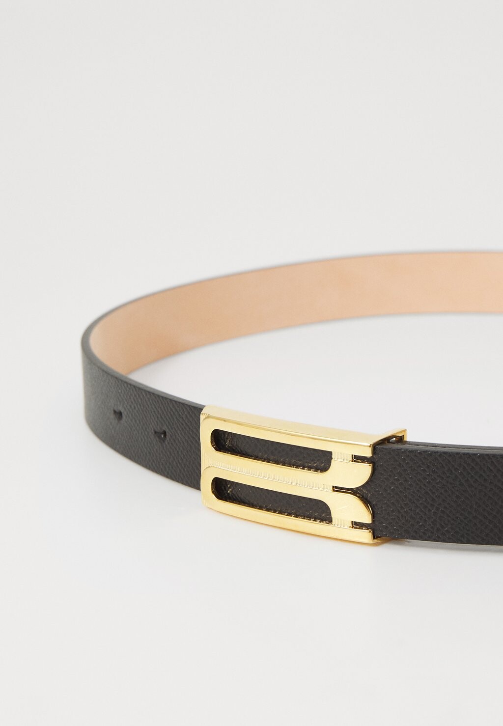 

Пояс REGULAR BUCKLE BELT Victoria Beckham, черный