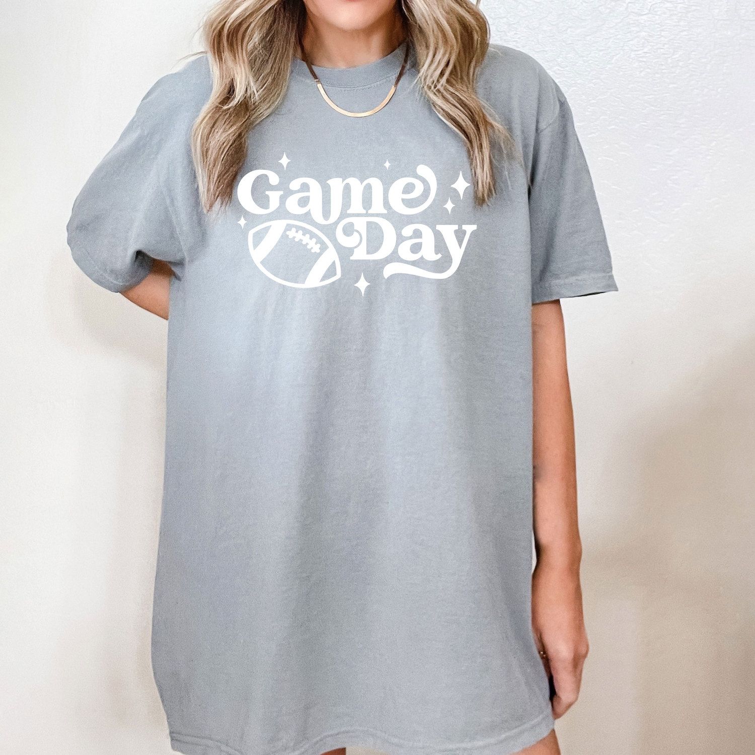 Футболки Game Day Stars, окрашенные в готовую одежду Simply Sage Market футболки good mood club со смайликами окрашенные в готовую одежду simply sage market
