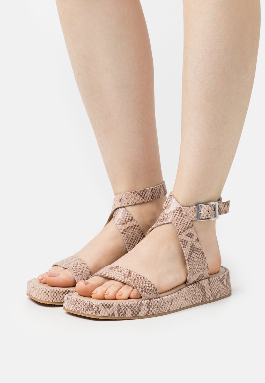 

Босоножки на платформе Marks & Spencer